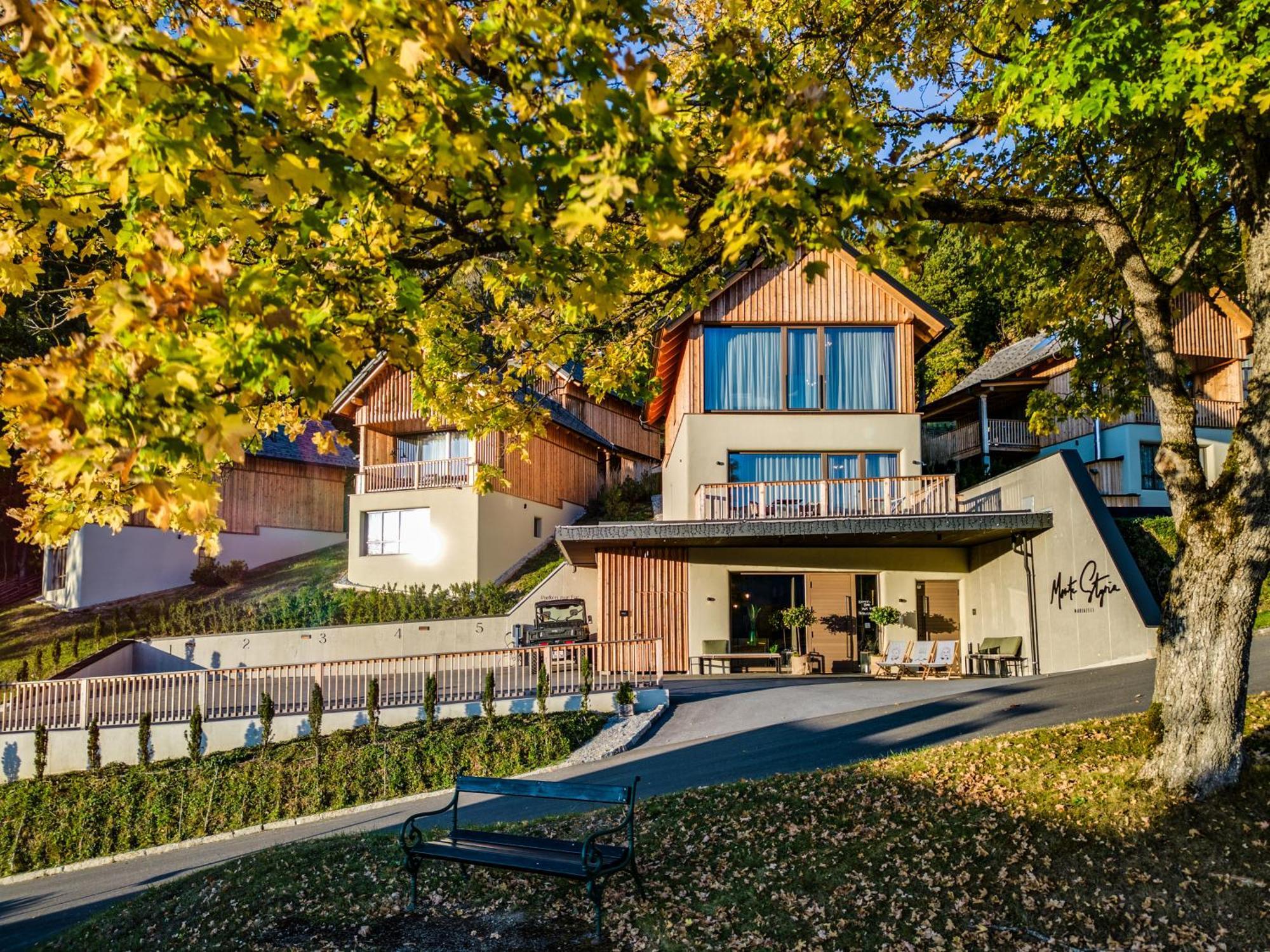 Hideaway Hotel Montestyria Chalets & Suiten Mariazell Exterior foto